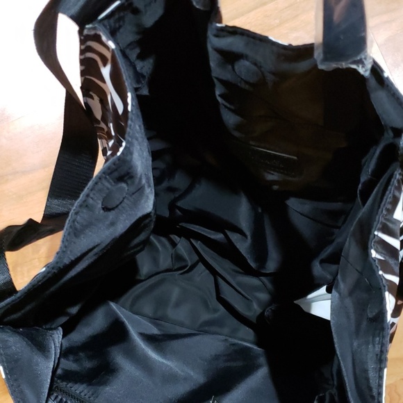 Steve Madden Floral Print Nylon Top Handbag - Picture 3 of 5